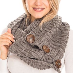 Gray Knit Infinity 3-Wood Button Scarf!